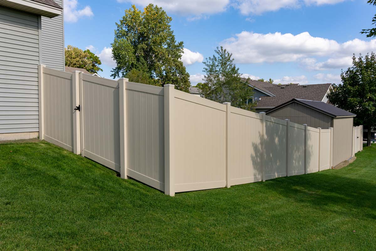fence installation in northland fence