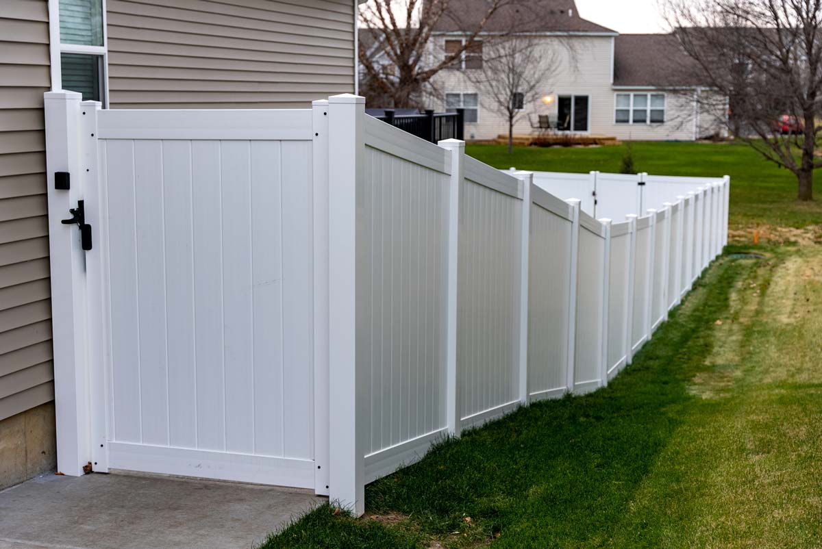 why drive fence posts in minnesota